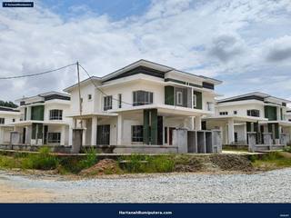 Murah!!! Rumah Baru Semi D 2 tingkat di Sepang — gambar 5