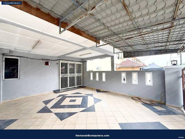 End lot renovated : 2 storey terrace Taman Semenyih Mewah Semenyih