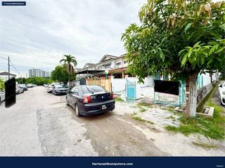Newly Refurbished End Lot : 2 storey terrace Bandar Puchong Jaya — gambar 3