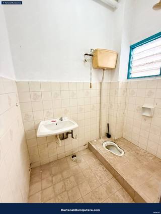Newly Refurbished End Lot : 2 storey terrace Bandar Puchong Jaya — gambar 17