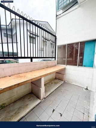 Newly Refurbished End Lot : 2 storey terrace Bandar Puchong Jaya — gambar 15