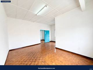 Newly Refurbished End Lot : 2 storey terrace Bandar Puchong Jaya — gambar 20