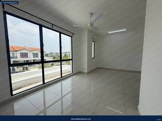 Brand New Corner : 2 storey Kasih Residence SetiaAlam Sari Bangi — gambar 22