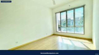 Like New : 2 Storey terrace Taman Lestari Putra Seri Kembangan — gambar 8