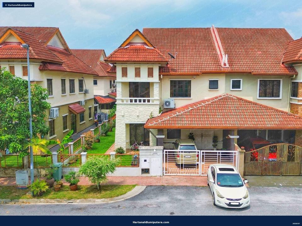 Semi D near Cyberjaya : 2 storey Bandar Nusaputra Puchong
