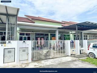 Tanah Belakang Luas : Terrace Setingkat Taman Semarang Mutiara Jenderam Hilir — gambar 17