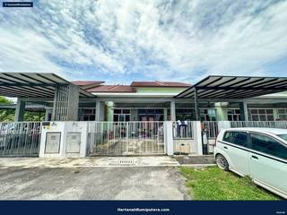 Tanah Belakang Luas : Terrace Setingkat Taman Semarang Mutiara Jenderam Hilir — gambar 3