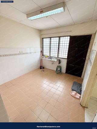 End Lot with huge land : 2 storey terrace Bandar Tasik Kesuma Semenyih — gambar 16