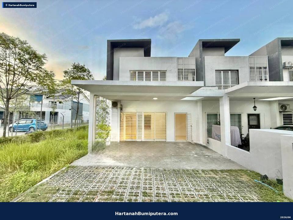 Cheapest Corner : 2 storey Terrace Casa Green Cybersouth