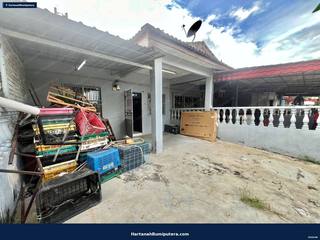 Extended Kitchen : A single storey terrace Bandar Rinching Semenyih — gambar 5