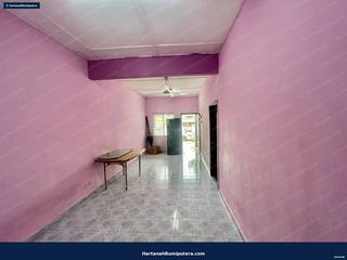 Extended Kitchen : A single storey terrace Bandar Rinching Semenyih — gambar 6