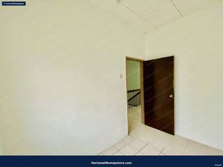 Unit ada geran : 2 storey terrace Lestari Putra Seksyen 1 — gambar 4