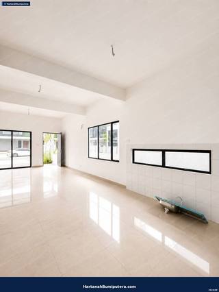 Brand New End Lot with Defect Liability Period : 2 storey terrace  Lambaian 2 Kajang — gambar 6