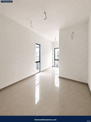 Brand New End Lot with Defect Liability Period : 2 storey terrace  Lambaian 2 Kajang — gambar 7