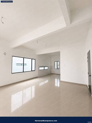 Brand New End Lot with Defect Liability Period : 2 storey terrace  Lambaian 2 Kajang — gambar 5