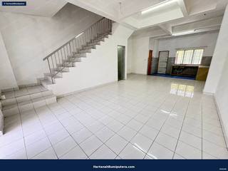 A must grab unit : 2 storey terrace Laman Semanggi Taman Sri Tanjung Semenyih — gambar 11