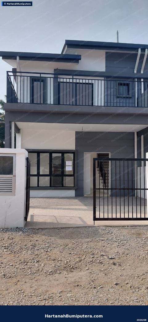 Brand New Atas Bukit Cozy area : 2 storey terrace in Salak Tinggi