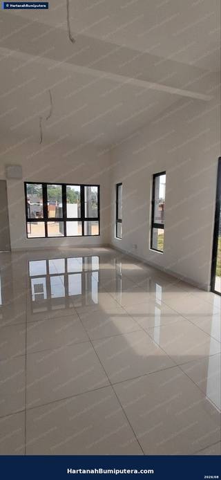 Brand New Atas Bukit Cozy area : 2 storey terrace in Salak Tinggi — gambar 2