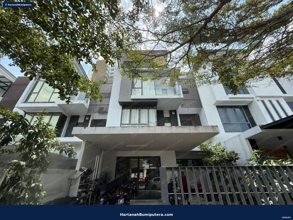6 Berdroom : 3 Storey terrace Mutiara Villa Kajang