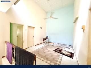 Spacious unit : 2 storey terrace Taman Warisan Mulia Sepang — gambar 6