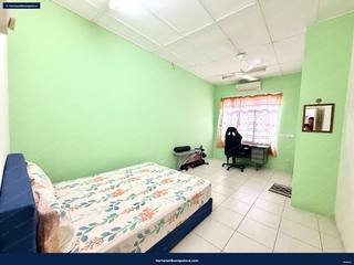Spacious unit : 2 storey terrace Taman Warisan Mulia Sepang — gambar 7