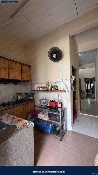 Close to Putrajaya : A single storey terrace Taman Desa Saujana Kajang — gambar 4