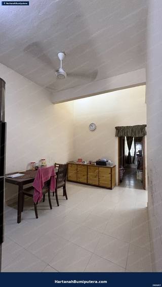 Close to Putrajaya : A single storey terrace Taman Desa Saujana Kajang — gambar 12