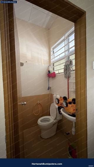 Close to Putrajaya : A single storey terrace Taman Desa Saujana Kajang — gambar 13