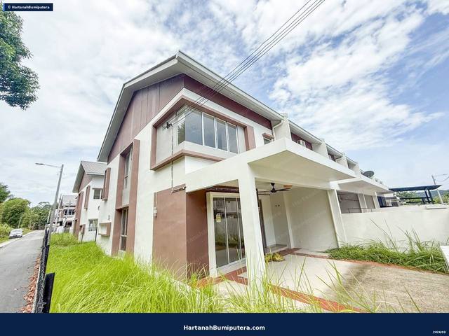 End Lot Cantik  atas Bukit : 2  tingkat Greenwood Cendana Salak Perdana Salak Tinggi