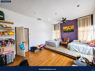 Open Facing : 2 Storey Bungalow Desa Pinggiran Putra Kajang — gambar 12
