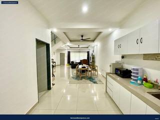 Facing lake : 2 Storey Terrace (Type: Arina) @ Serenia City, Sepang — gambar 9