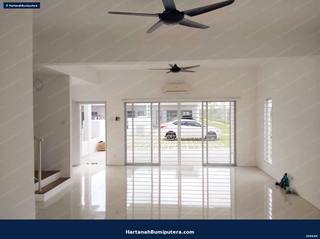 Nice Corner :  2 storey Casa Green Cybersouth — gambar 4