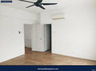 Nice Corner :  2 storey Casa Green Cybersouth — gambar 7