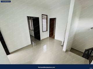 Tiles Newly changed : Semi D Double storey cluster with huge land in Taman Putra Perdana — gambar 12