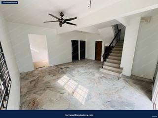 Tiles Newly changed : Semi D Double storey cluster with huge land in Taman Putra Perdana — gambar 6