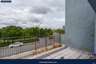 Facing Lake : 2 storey terace D'Island Residence Puchong — gambar 3