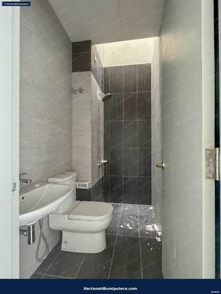 Facing Lake : 2 storey terace D'Island Residence Puchong — gambar 19