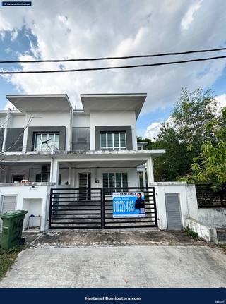 End Lot with huge land : 2 storey terrace Taman Pelangi Semenyih — gambar 2