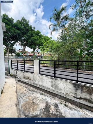 End Lot with huge land : 2 storey terrace Taman Pelangi Semenyih — gambar 13