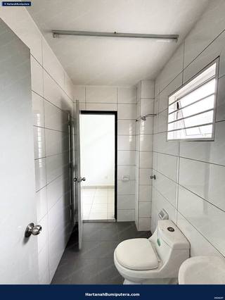 End Lot with huge land : 2 storey terrace Taman Pelangi Semenyih — gambar 14