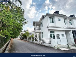 End Lot with huge land : 2 storey terrace Taman Pelangi Semenyih — gambar 10
