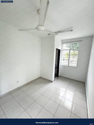 End Lot with huge land : 2 storey terrace Taman Pelangi Semenyih — gambar 15