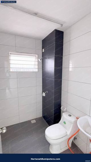 End Lot with huge land : 2 storey terrace Taman Pelangi Semenyih — gambar 20
