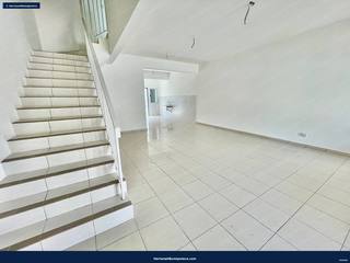 Brand New wit Defect Liability Period : 2 storey terrace M Senyumia Salak Tinggi — gambar 3