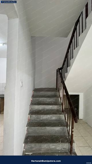 Bigger unit : 2 storey terrace Taman Lestari Putra Seksyen 5 — gambar 5