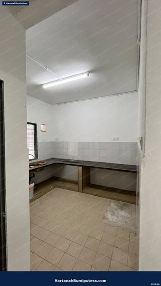 Bigger unit : 2 storey terrace Taman Lestari Putra Seksyen 5 — gambar 7