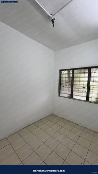 Bigger unit : 2 storey terrace Taman Lestari Putra Seksyen 5 — gambar 10