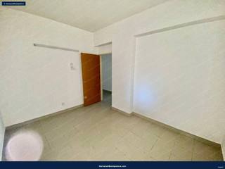 Low Level Facing Swimming Pool : Desaria Villa Condominium, Kampung Pulau Meranti, Puchong — gambar 11