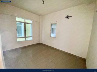 Low Level Facing Swimming Pool : Desaria Villa Condominium, Kampung Pulau Meranti, Puchong — gambar 10