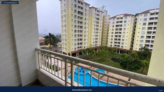 Low Level Facing Swimming Pool : Desaria Villa Condominium, Kampung Pulau Meranti, Puchong — gambar 1